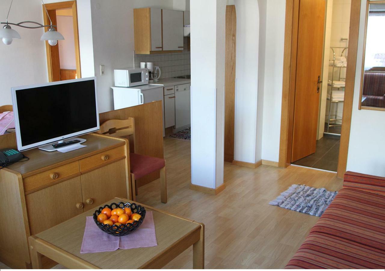 Collina Hotel Garni Nauders Exterior photo